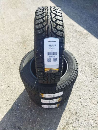 Nokian Tyres Nordman 5 185/65 R15 92T