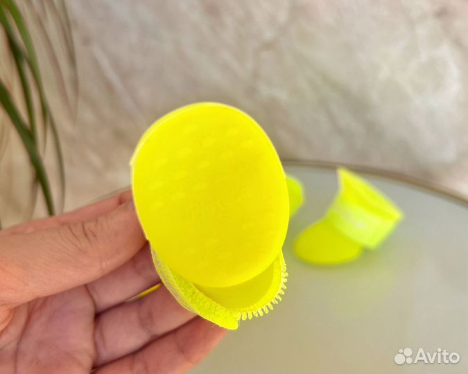 Обувь для маленьких собак