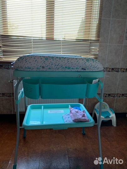 Пеленальный столик с ванночкой Chicco