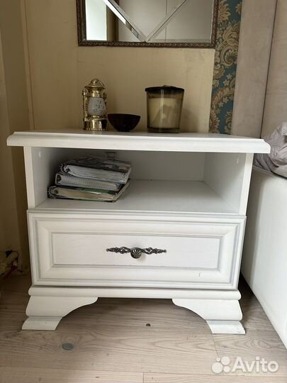 Тумба прикроватная белая бу