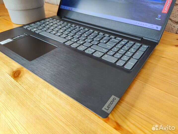 Современны и быстрый Lenovo