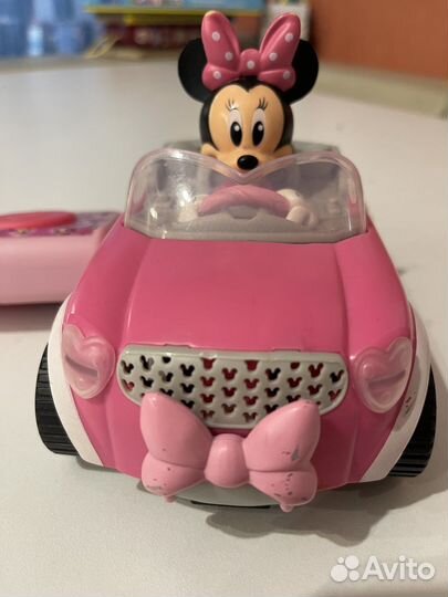 Машинка на пульте управления Минни Маус