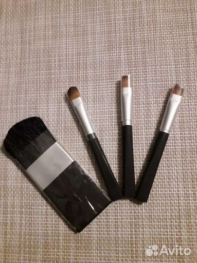 Набор кисточек Mary Kay