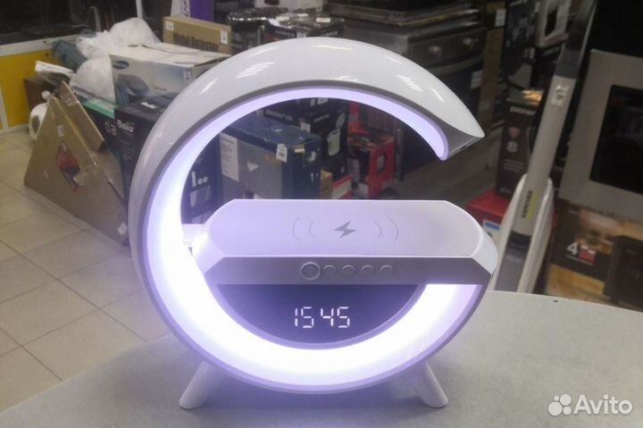 Колонка, светильник с беспроводной зарядкой