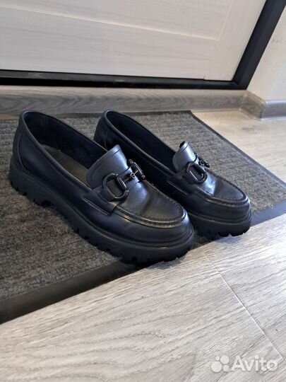 Женские туфли