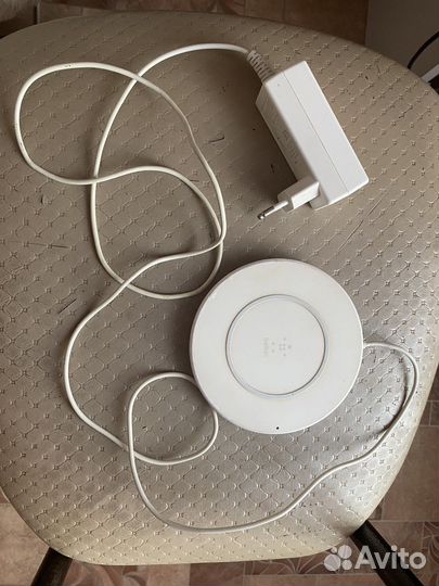 Беспроводная зарядка belkin