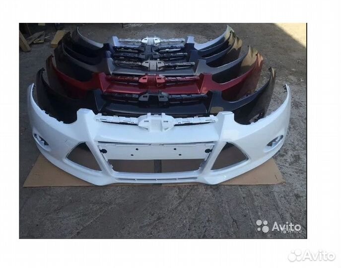 Бампер окрашенный в цвет Форд Фокус 3
