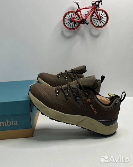 Кроссовки Columbia стильные