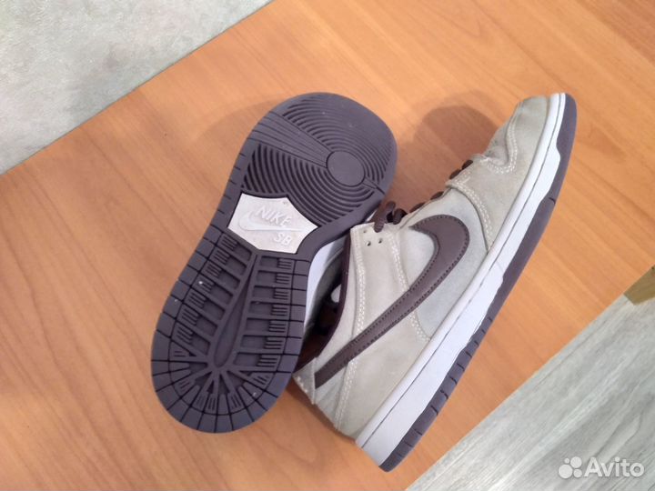 Кроссовки мужские Nike (40 размер)