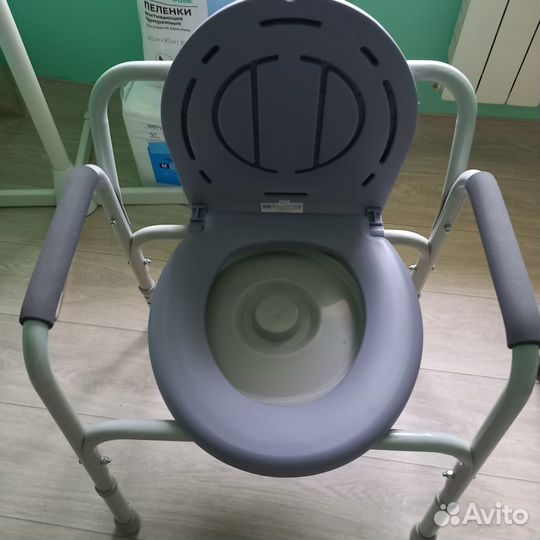 Кресло, стул- туалет для пожилых и инвалидов