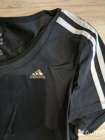 Футболка adidas