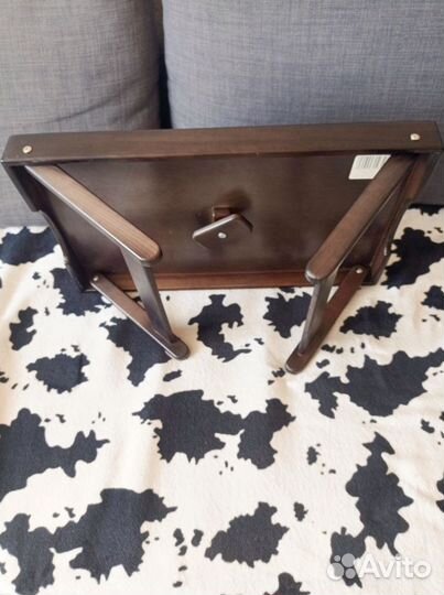 Кроватный столик