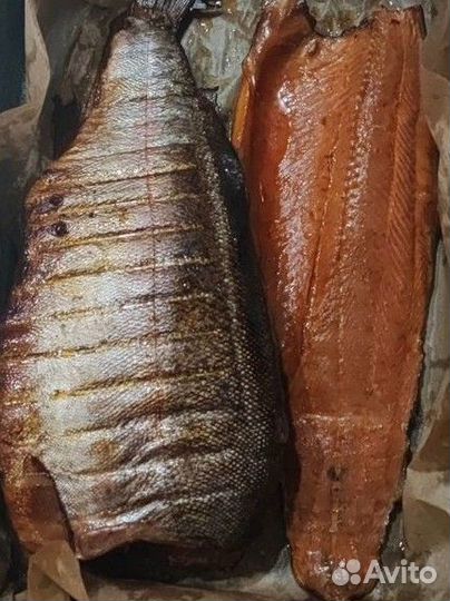 Рыба форель радужная горячего копчения