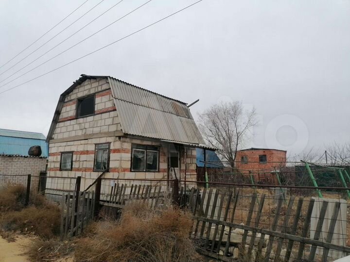 Дача 30 м² на участке 6 сот.