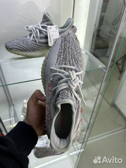 Кроссовки adidas yeezy