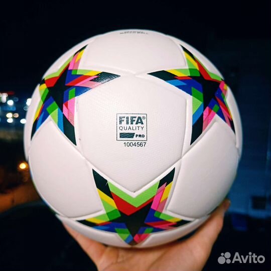 Футбольный мяч adidas лига чемпионов. Новый 2023