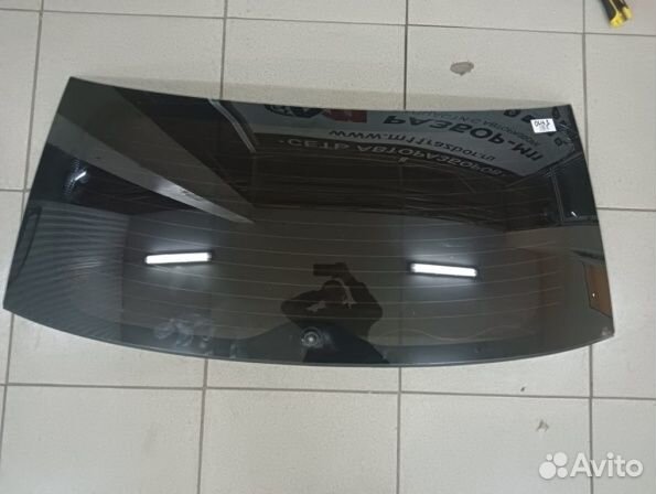 Стекло крышки багажника Митсубиси Аутлендер 3