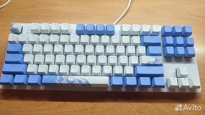 Red Square Keyrox TKL Aquarius