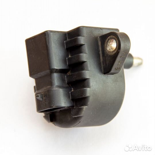 Катушка зажигания Isuzu 6VD1 19005240