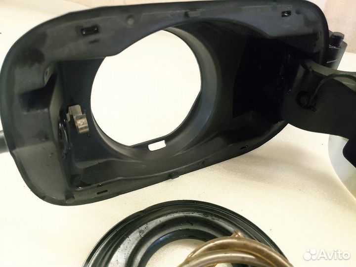 Лючок бензобака Ауди Q7 4L