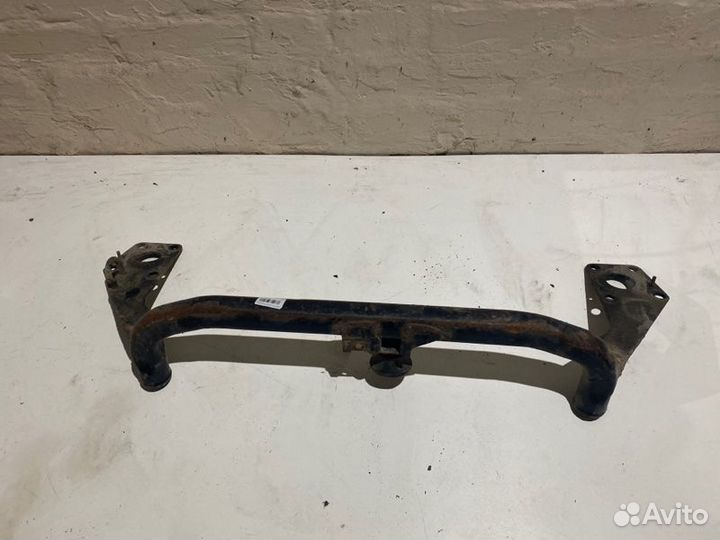 Балка передняя поперечная Volkswagen Passat B5