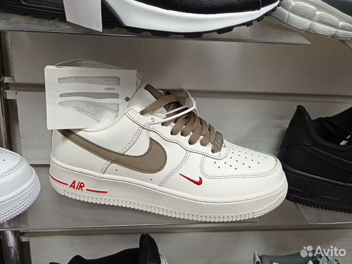 Кроссовки женские Nike Air Force 1