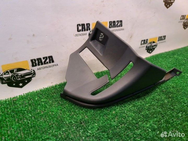 Направляющая ремня безопасности L BMW 3