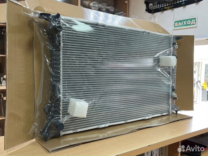 Радиатор охлаждения Ауди А4 / А5 / А6