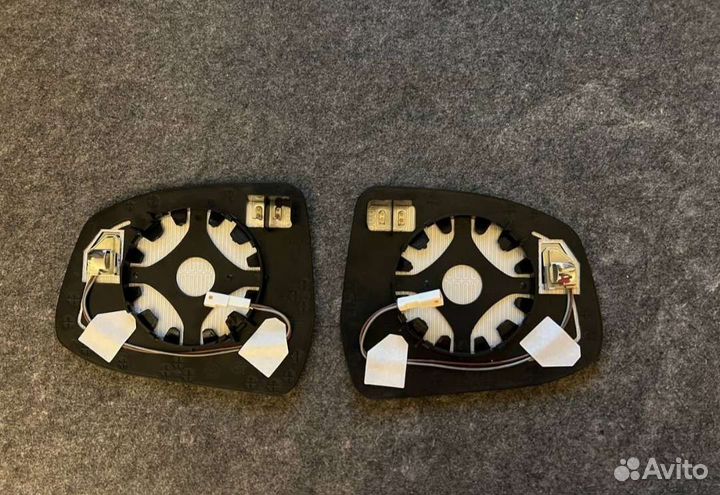 Зеркало заднего вида