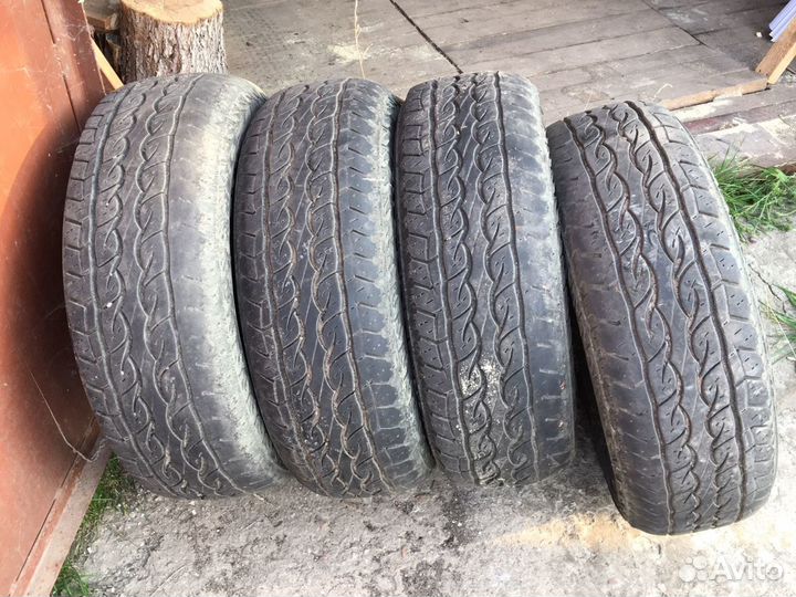 Kumho Road Venture SAT KL61 245/70 R16