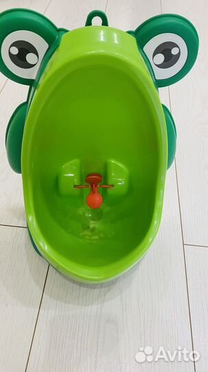 Детский писюар, горшок