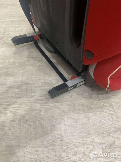 Детское автокресло с креплением изофикс