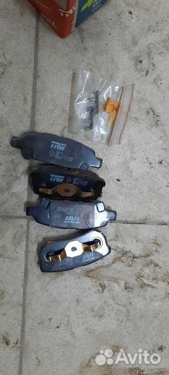 Колодки тормозные дисковые TRW Lancer 9/2004