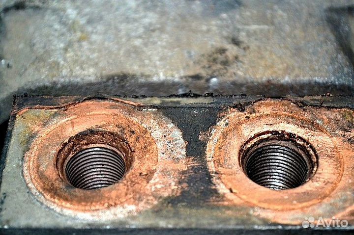 Подушка двигателя, задняя левая mercedes-benz Actr