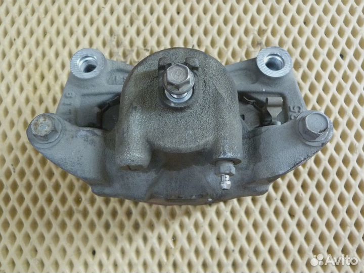 Суппорт передний левый Nissan Teana J32 2008-2013 (41011JN00A)