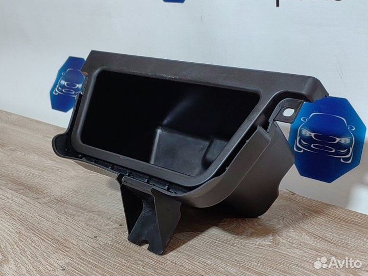 Отделение для мелких вещей Bmw X5 E70 N52B30AF