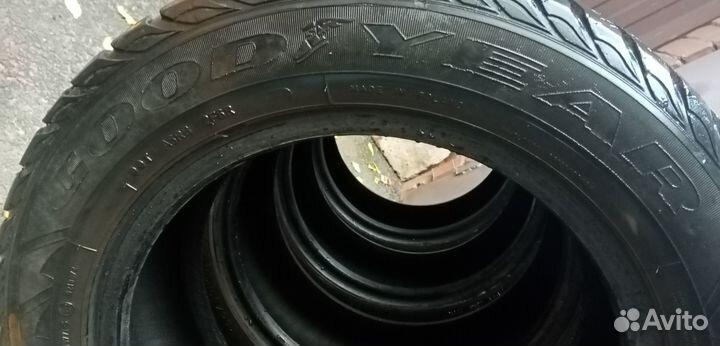 Goodyear UltraGrip Extreme 195/60 R15 88T