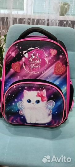 Рюкзак школьный для девочки отдам