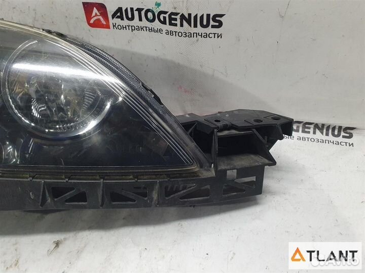 Фара передняя правая mazda axela