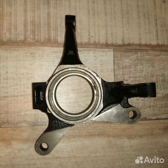 Кулак поворотный перед. прав. на матиз AMD.SK165