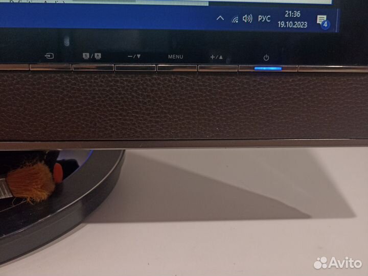 Монитор Asus 22