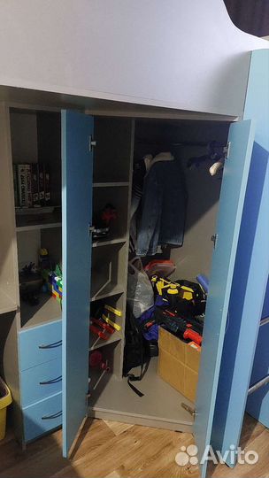 Детская двухэтажная кровать