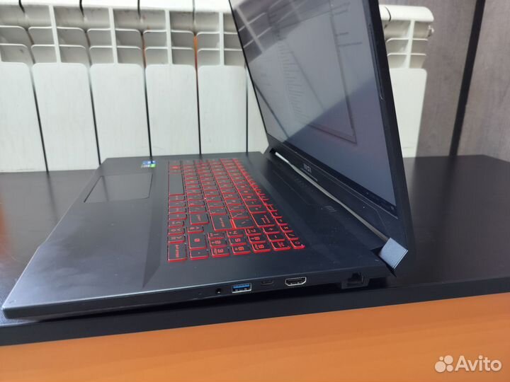 Игровой ноутбук msi katana gf76