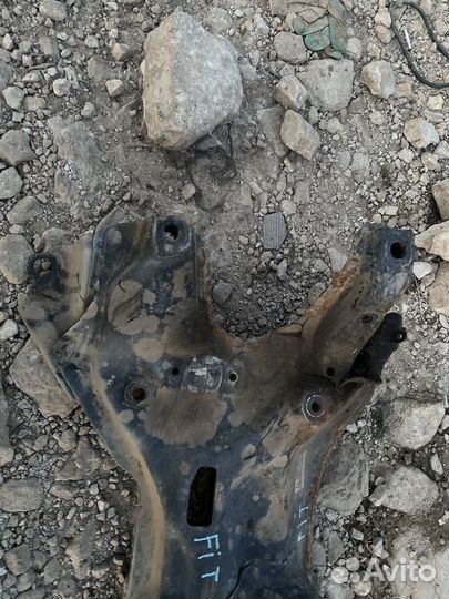 Подрамник передний Honda Fit Shuttle Hybrid GP2