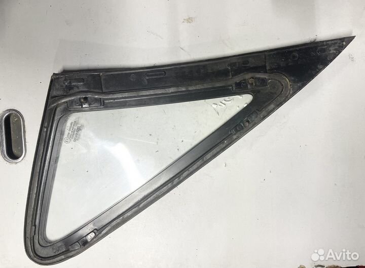 Форточка левая Opel Vectra A