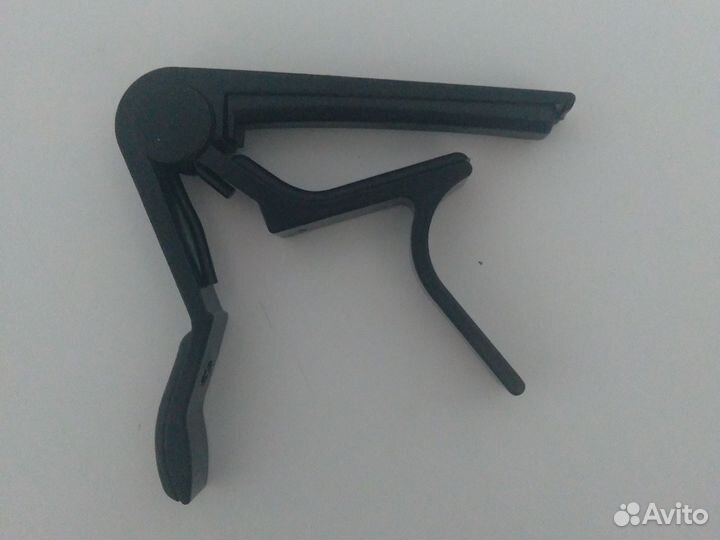 Каподастр для классической гитары