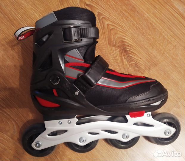 Роликовые коньки