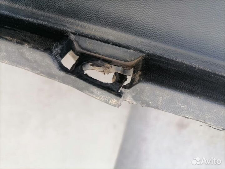 Бампер задний VAG 1H5807417 для VW Golf III/Vento