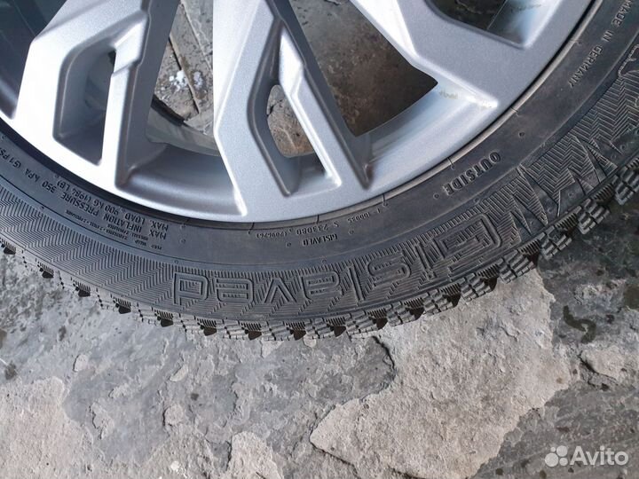 Gislaved Nord Frost 200 235/55 R18 104T