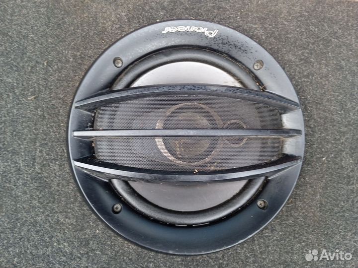 Акустическая полка ваз 2114